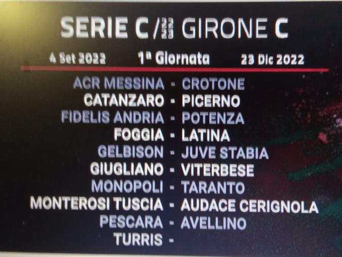 images Calcio, il Catanzaro incontra il Picerno il 4 settembre (IL CALENDARIO COMPLETO DEL
GIRONE C) 
