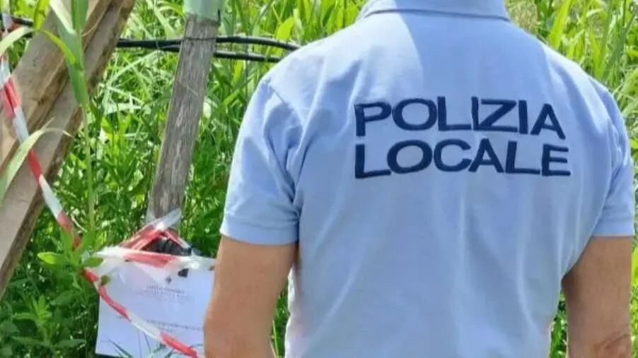 images Furto d'acqua a Catanzaro: sequestrata un'azienda agricola e deferito il responsabile