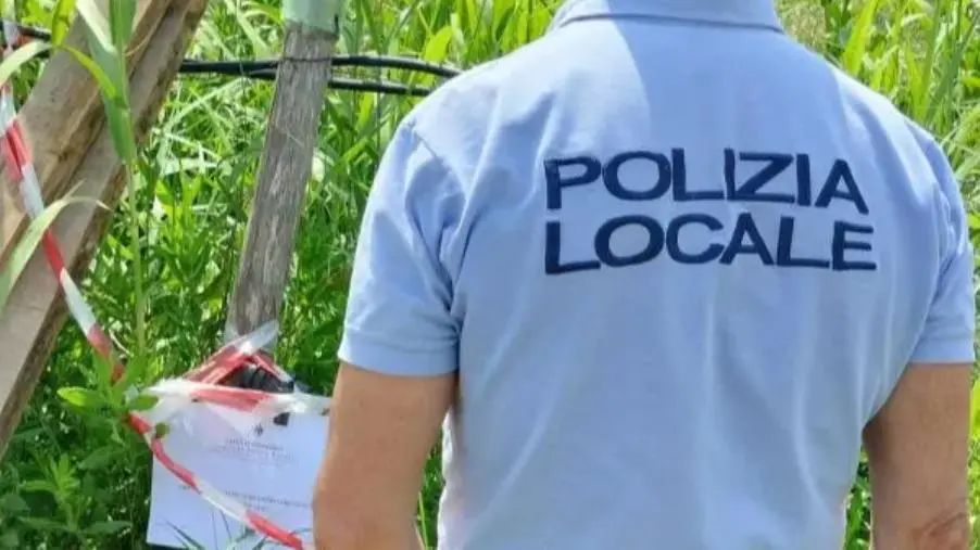 images Furto d'acqua a Catanzaro: sequestrata un'azienda agricola e deferito il responsabile