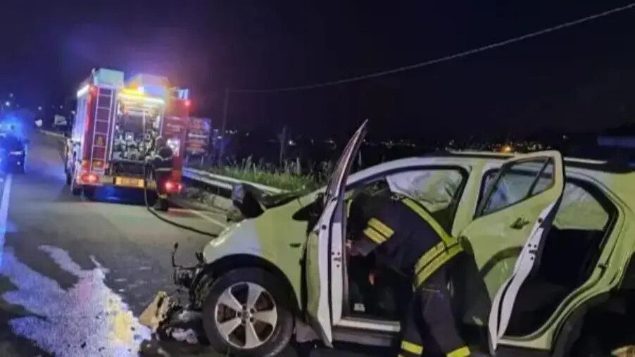 images Catanzaro, incidente lungo viale Magna Graecia: disagi alla viabilità 