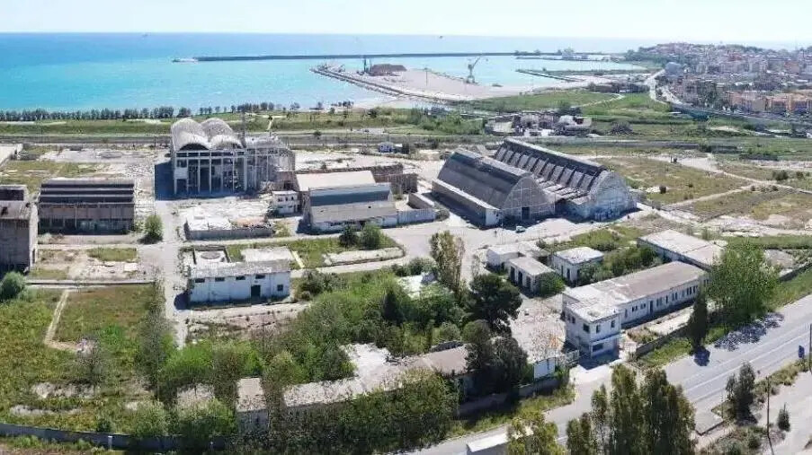 images SIN Crotone-Cassano e Cerchiara: il Commissario Straordinario Errigo chiede
interventi in ex aree industriali 