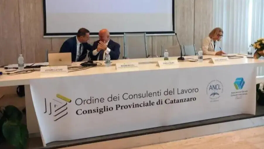 Lavoro, etica e legalità, De Luca: "La sicurezza è un bene sociale" images Lavoro, etica e legalità, De Luca: "La sicurezza è un bene sociale"