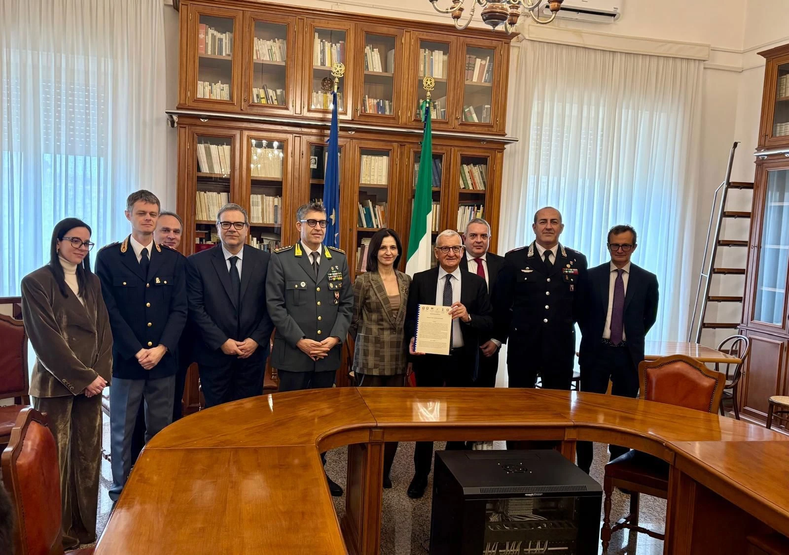 “Lo Stato, i Cittadini e gli Studenti”: a Catanzaro giovani e istituzioni uniti contro frodi e illegalità