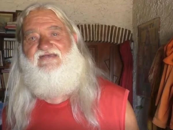Oltre le convinzioni: addio a Swami, l’eremita che ascoltava il silenzio nel Catanzarese
