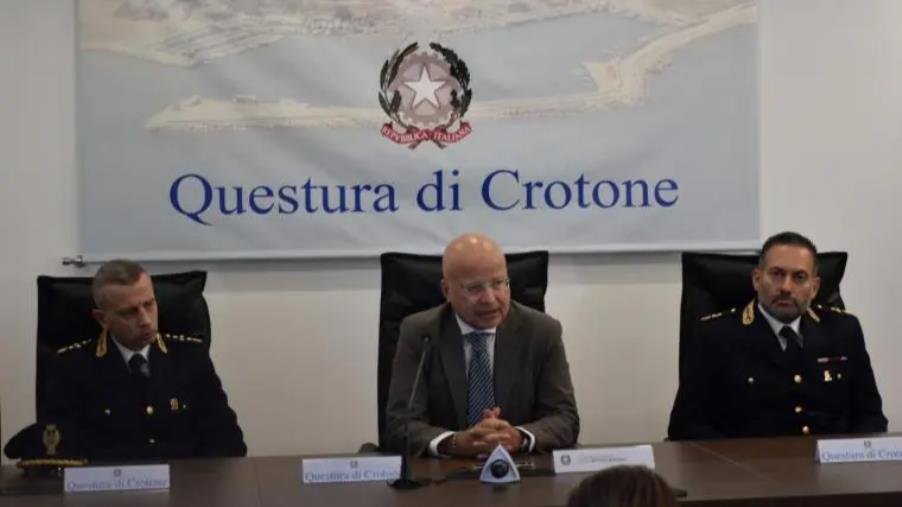 Polizia di Stato, assegnati due nuovi dirigenti alla Questura di Crotone images Polizia di Stato, assegnati due nuovi dirigenti alla Questura di Crotone