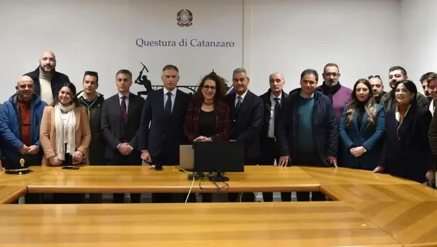 images FdI Catanzaro, vicinanza alle forze dell’ordine e impegno per la sicurezza del territorio 