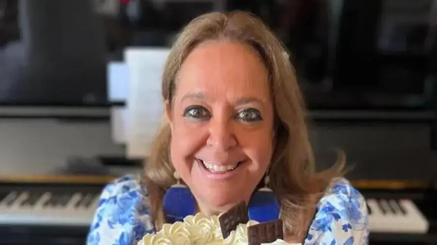 Premio eccellenza "Narrativa saggistica" a Peschiera del Garda per Maria Primerano images Premio eccellenza "Narrativa saggistica" a Peschiera del Garda per Maria Primerano