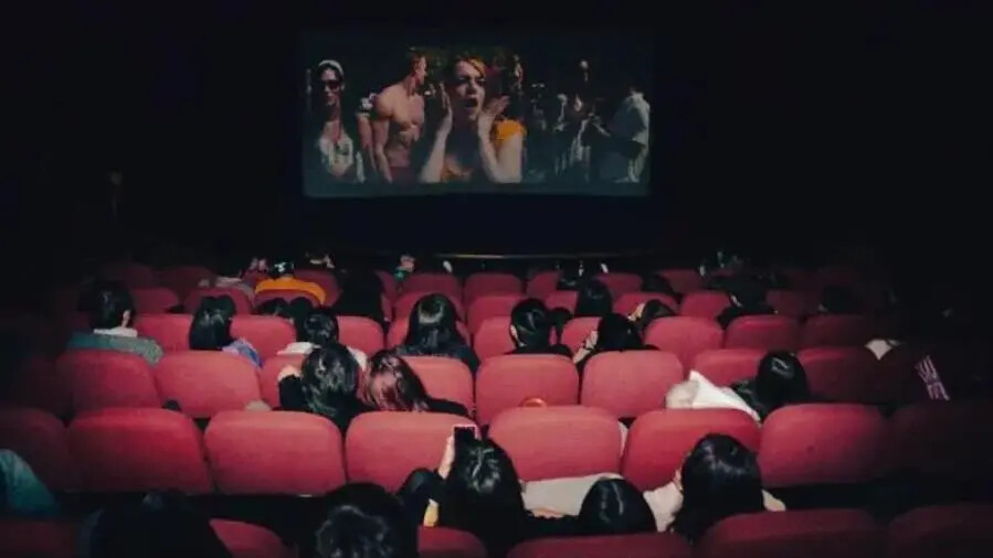 Catanzaro, “City of Stars” riaccende la magia del cinema nel centro storico
images Catanzaro, “City of Stars” riaccende la magia del cinema nel centro storico