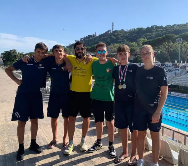 Nuoto, Campionati italiani salvamento: medaglia d'oro e record italiano per Samuele Stabile della Calabria Swim Race images Nuoto, Campionati italiani salvamento: medaglia d'oro e record italiano per Samuele Stabile della Calabria Swim Race