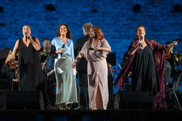 images Armonie d’Arte, successo del Gala del Mediterraneo “Blu Femina” con temi etici e voci del mediterraneo 