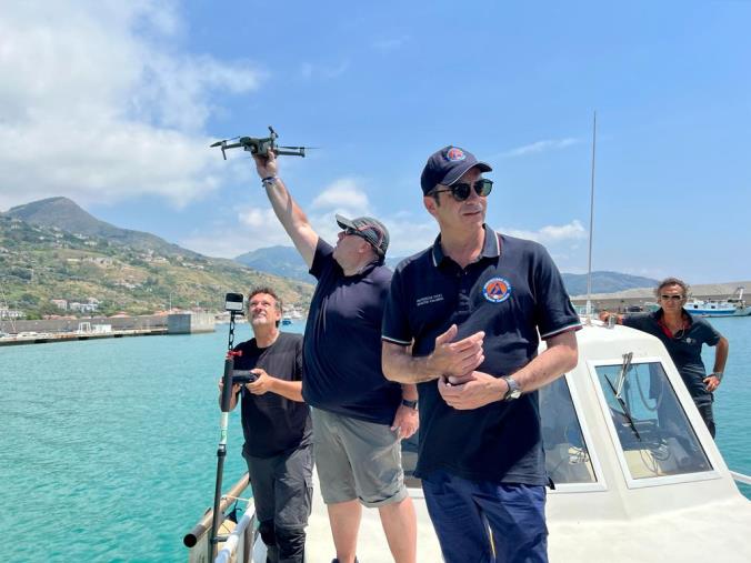 images Occhiuto blitz: a sorpresa ai depuratori e alle coste del Tirreno 