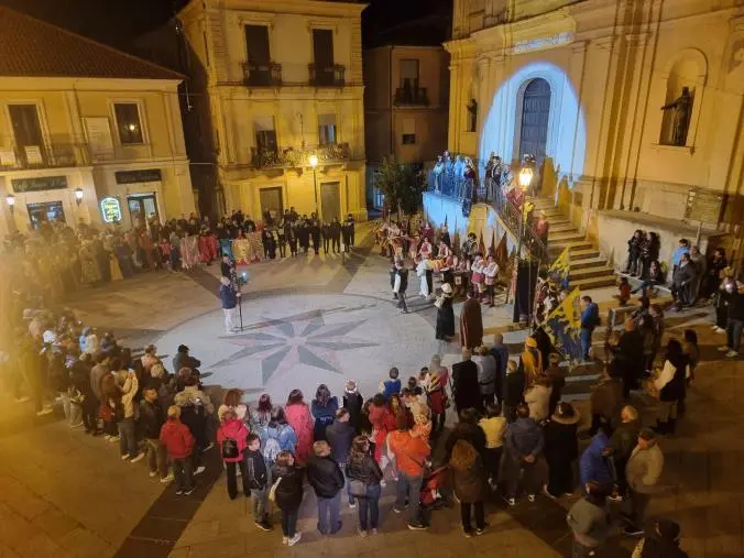 Chiaravalle ha rievocato il Medioevo con la “Notte dei Normanni"
 images Chiaravalle ha rievocato il Medioevo con la “Notte dei Normanni"
