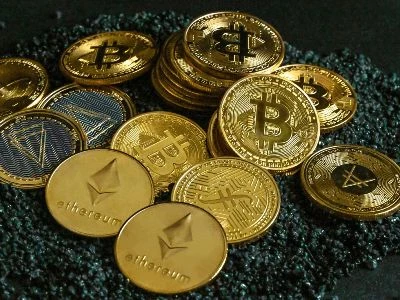 Come gli utenti si muovono tra asset volatili e stabili nel mondo crypto