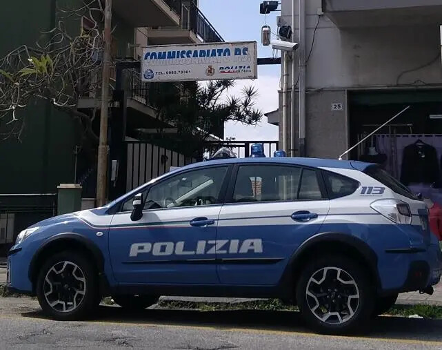 Violenza sessuale aggravata e minacce ad una minore: 17enne arrestato nel Reggino images Violenza sessuale aggravata e minacce ad una minore: 17enne arrestato nel Reggino