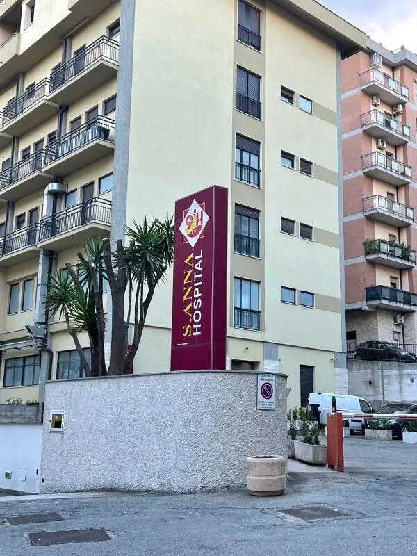 images Catanzaro, nuovi investitori per il Sant'Anna Hospital: per il Pd sia "contributo reale alla ristrutturazione della sanità"