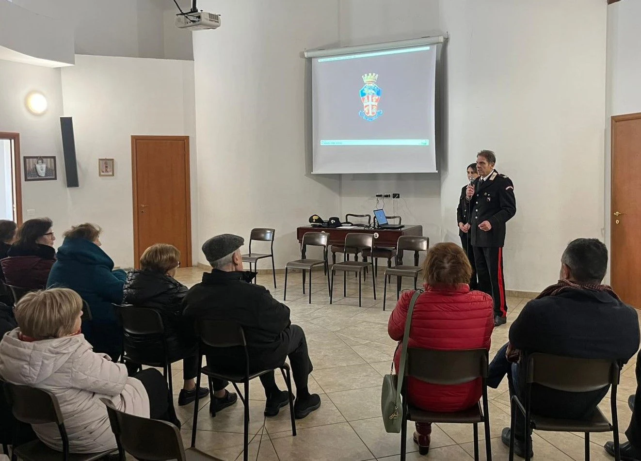 Campo Calabro, truffe agli anziani: i carabinieri incontrano la cittadinanza per prevenire i raggiri