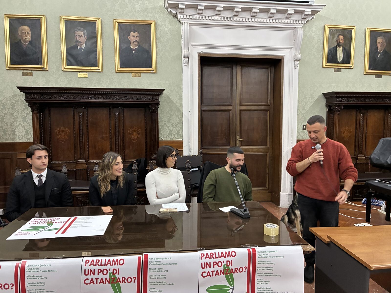 images “Parliamo un po’ di Catanzaro”: il ruolo dei giovani tra partenze e prospettive