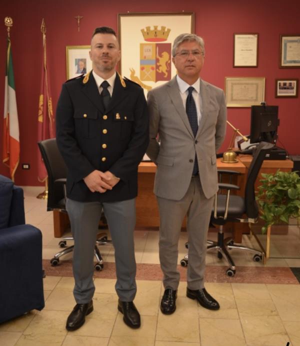 images Crotone, la Questura ha un nuovo funzionario: è Luca Attanasio 