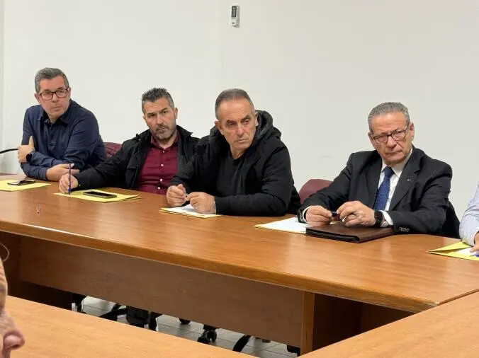 Simeri Crichi, il presidente non convoca il consiglio su richiesta: la minoranza scrive a Prefetto e Ministero images Simeri Crichi, il presidente non convoca il consiglio su richiesta: la minoranza scrive a Prefetto e Ministero