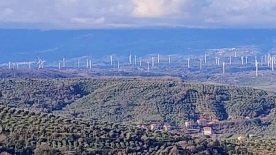 Il "bluff" della conversione energetica: le riflessioni del Movimento Terra e Libertà Calabria images Il "bluff" della conversione energetica: le riflessioni del Movimento Terra e Libertà Calabria