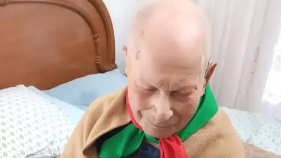 images L'Anpi consegna la tessera ad honorem al partigiano Carlo Manente