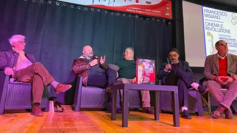Il circolo Arci di Crotone ha ospitato la presentazione del libro “Francesco Misiano: cinema e rivoluzione” images Il circolo Arci di Crotone ha ospitato la presentazione del libro “Francesco Misiano: cinema e rivoluzione”