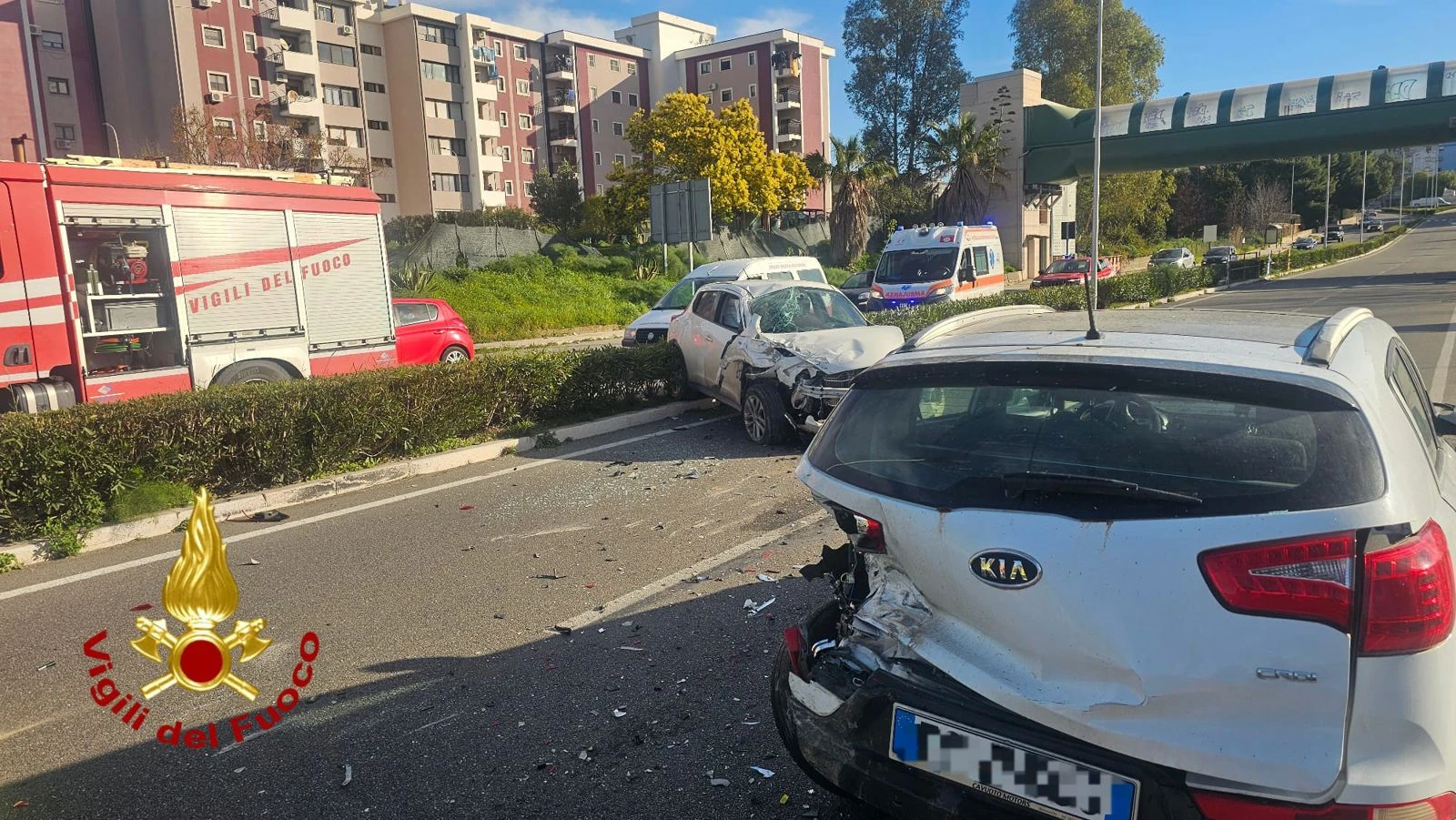 Crotone, incidente tra due auto: un ferito