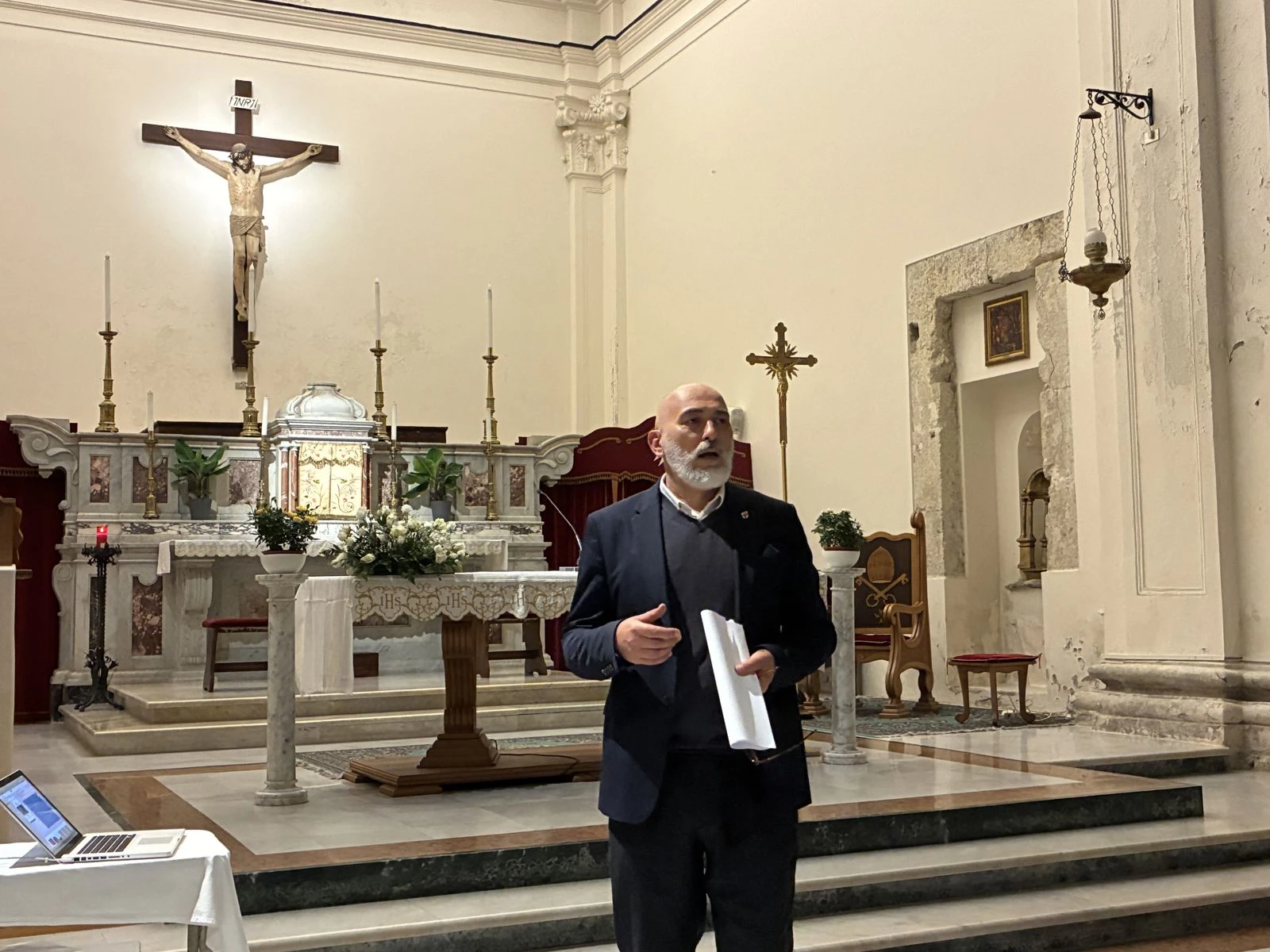 “Et lux perpetua, luceat eis”: penultimo appuntamento di “Lirica in pillole” a Catanzaro con Marco Calabrese