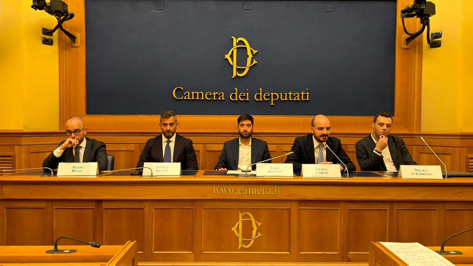 Borse di studio e futuro dei giovani, la Calabria si candida a guida per l'Italia, Brutto (FdI): "Modello da replicare"