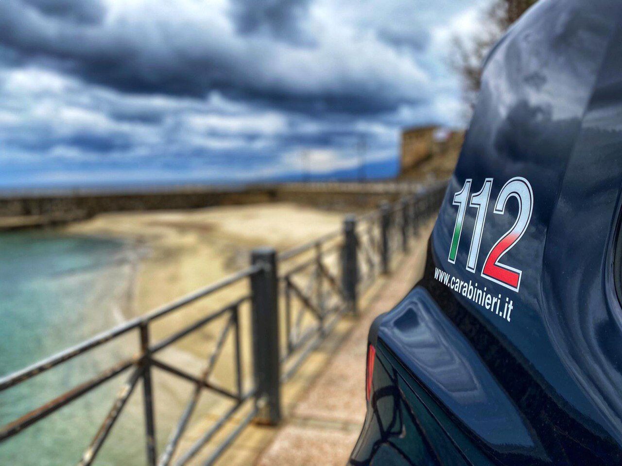 images Pizzo, viola i domiciliari e viene sorpreso in un negozio dove lavora l’ex moglie minacciandola: arrestato