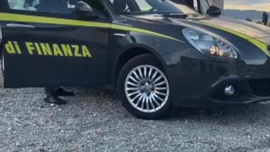 Riciclaggio, corruzione e frode: 33 indagati ad Aosta. Perquisizioni anche in Calabria images Riciclaggio, corruzione e frode: 33 indagati ad Aosta. Perquisizioni anche in Calabria