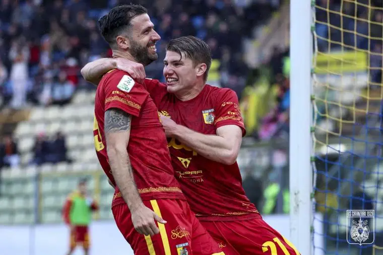 Serie B, CATANZARO vs PALERMO: 1-3 finale images Serie B, CATANZARO vs PALERMO: 1-3 finale