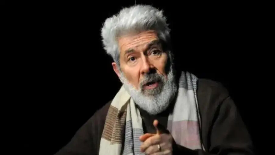 images Il protagonista di 'Falstaff a Windsor' Alessandro Benvenuti: "La Calabria è la mia seconda terra"

