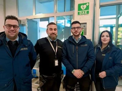 Guardie giurate del Tribunale di Crotone: custodi di giustizia e sorrisi di fine anno 2025