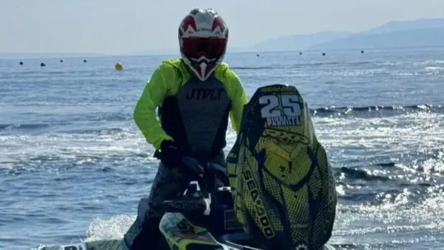 images Parilla continua a vincere: il calabrese trionfa nella tappa europea di moto d’acqua in Croazia