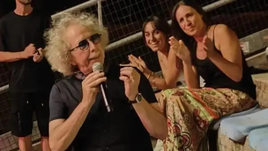 images Al via l’anteprima del Festival d’Autunno con lo spettacolo anticonformista di Fabio Concato