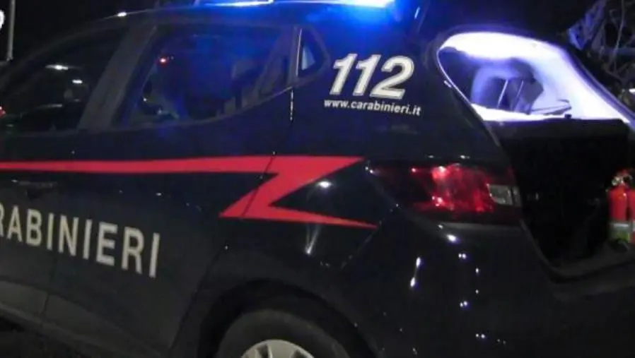 Giallo a Falerna: due uomini trovati morti in casa, un terzo in gravi condizioni images Giallo a Falerna: due uomini trovati morti in casa, un terzo in gravi condizioni