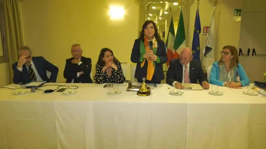 images "Quando il Sud era l’Italia": a Cosenza un dibattito promosso dal Kiwanis Città degli Enotri