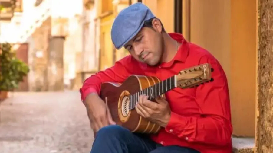 images "Tutti l’angeli cantaru", il dono natalizio del cantastorie catanzarese Andrea Bressi