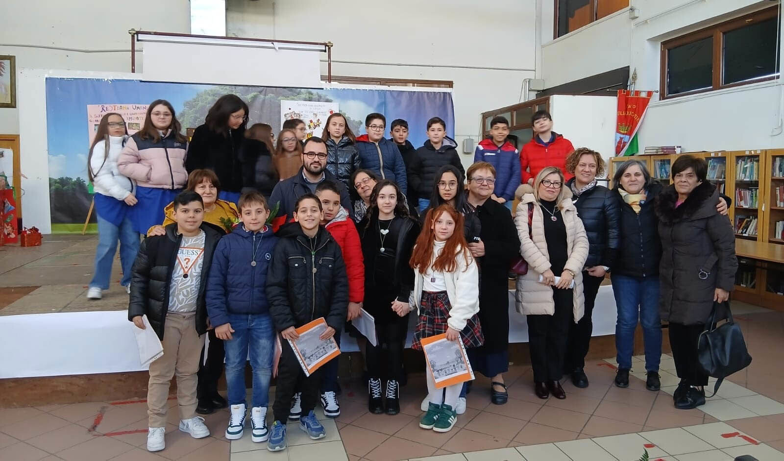 Petilia Policastro celebra nella Biblioteca comunale la Giornata della Memoria images Petilia Policastro celebra nella Biblioteca comunale la Giornata della Memoria