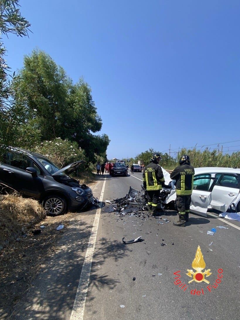 Grave incidente nel Vibonese, morta una donna e diversi feriti images Grave incidente nel Vibonese, morta una donna e diversi feriti