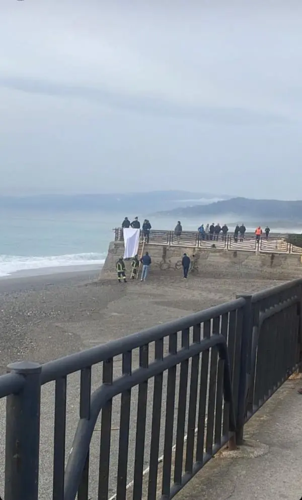 Shock nel quartiere Lido di Catanzaro: un 50enne si toglie la vita sul lungomare images Shock nel quartiere Lido di Catanzaro: un 50enne si toglie la vita sul lungomare