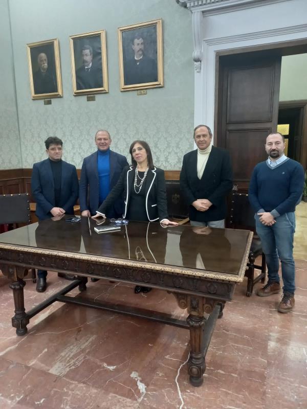 L’associazione Vitambiente presenta il libro “L’orsa” di Raffaella Imbriaco images L’associazione Vitambiente presenta il libro “L’orsa” di Raffaella Imbriaco