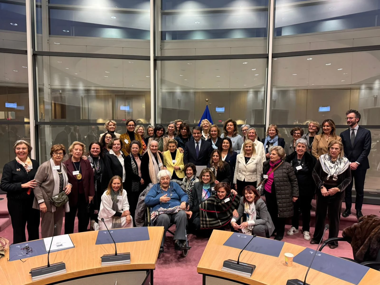 Ande a Bruxelles: Metsola e Fitto ricevono una delegazione per le celebrazioni dell’80° anniversario