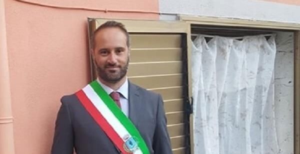 Illuminazione pubblica a Pentone, il gip dispone l’archiviazione: esclusa l’interruzione di pubblico servizio images Illuminazione pubblica a Pentone, il gip dispone l’archiviazione: esclusa l’interruzione di pubblico servizio