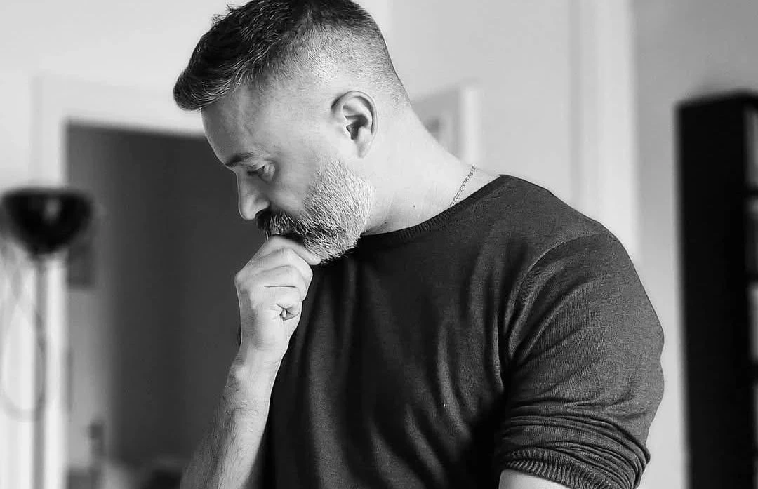 Dodici opere per rileggere il sacro, Massimiliano Ferragina in mostra a Cosenza
