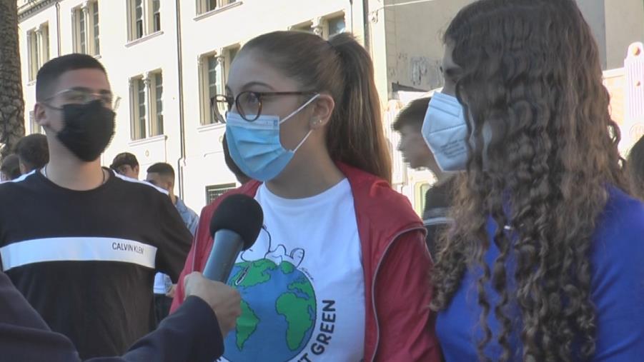 Regionali, i giovanissimi dettano l’agenda: “Ai politici chiediamo di poter restare in Calabria” images Regionali, i giovanissimi dettano l’agenda: “Ai politici chiediamo di poter restare in Calabria”