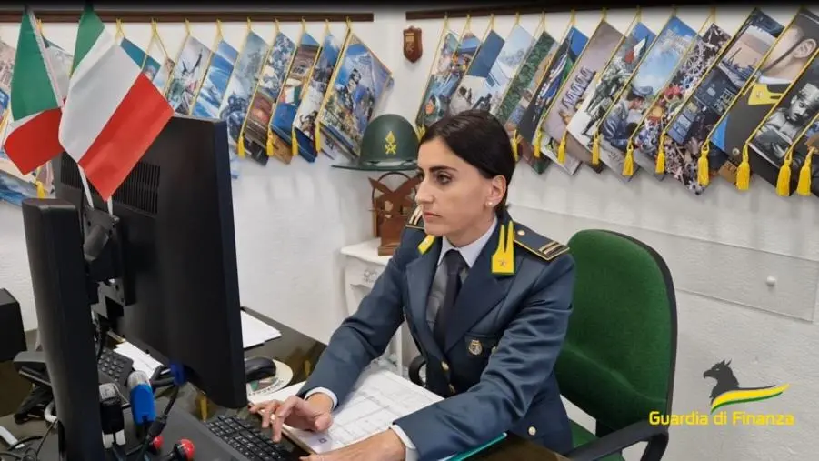 Truffa e peculato, primario all'ospedale di Locri non potrà esercitare per un anno images Truffa e peculato, primario all'ospedale di Locri non potrà esercitare per un anno