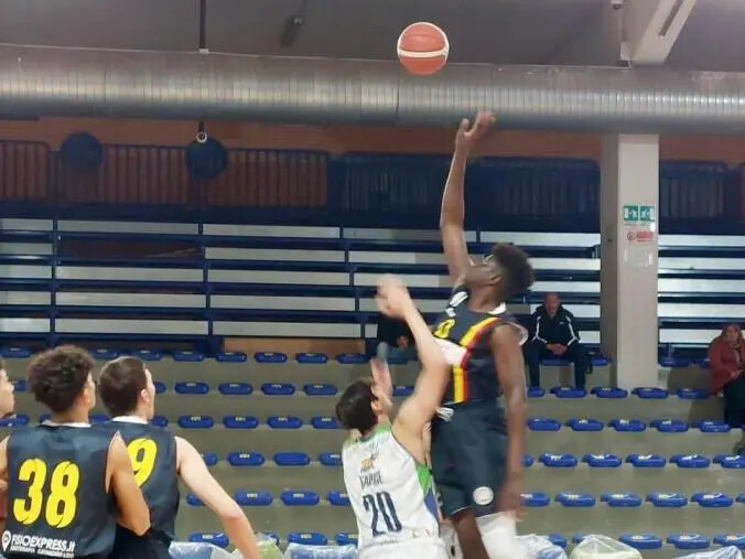 Basket, Foure ancora nel vivaio dell’Academy: il gigante buono resta aCatanzaro images Basket, Foure ancora nel vivaio dell’Academy: il gigante buono resta aCatanzaro