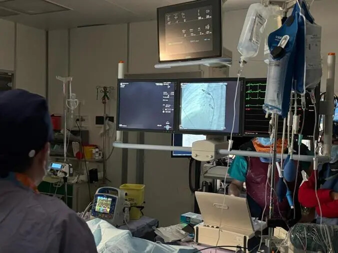 Innovazione in cardiologia al Pugliese-Ciaccio: impianto di pacemaker senza cateteri in un giovane paziente images Innovazione in cardiologia al Pugliese-Ciaccio: impianto di pacemaker senza cateteri in un giovane paziente